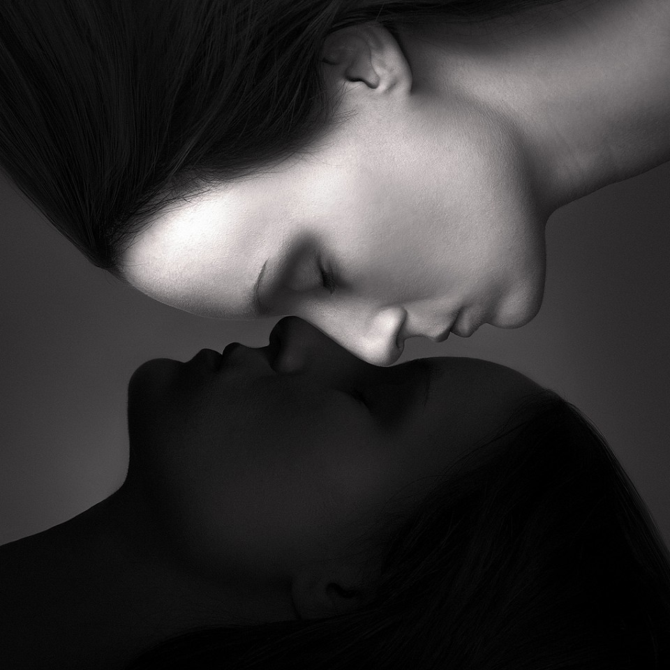 Flora Borsi, Balance
Archival pigment print on Hahnemuhle paper, available in 3 sizes