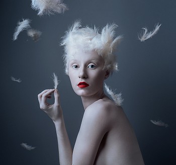 Flora Borsi -&nbsp;Ugly Duck available in 4 sizes